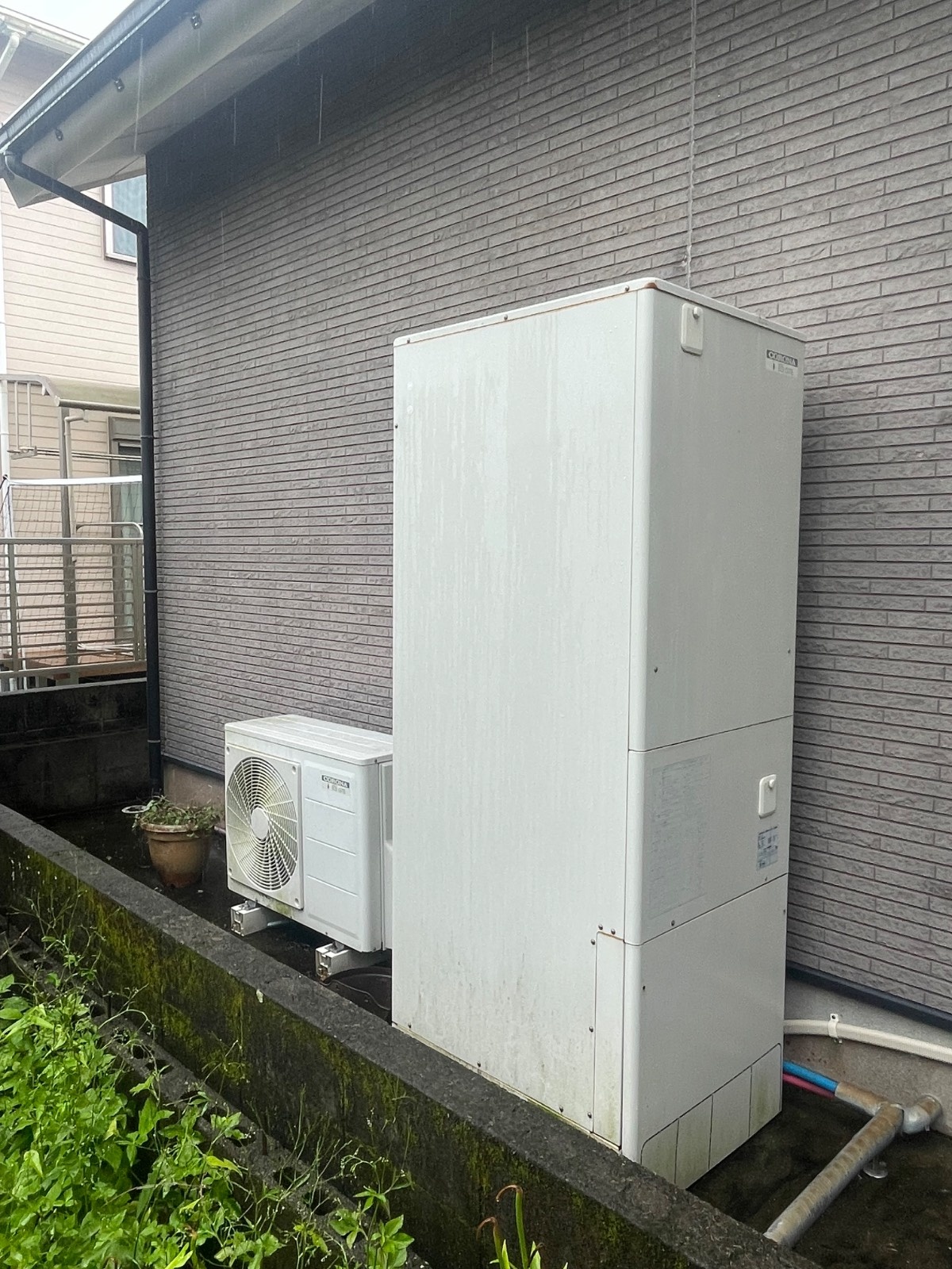 八代市千丁町で交換前に使用されていたエコキュート