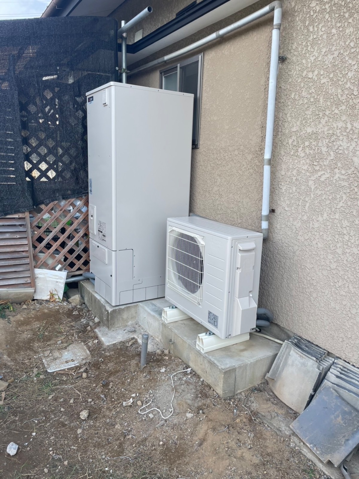 宇土市松山町で設置した三菱エコキュート SRT-S377